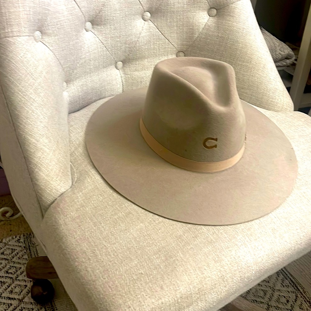 Charlie horse hat